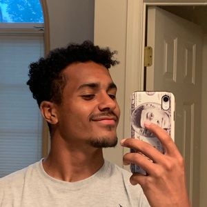 Meet your Posher, Devin